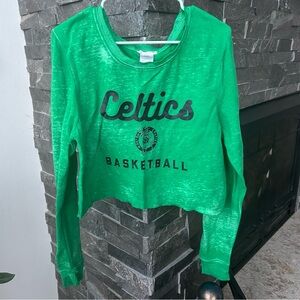 Women’s Cropped Celtics Sweatshirt